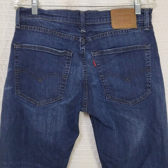 Levi’s Premium 502 Regular Taper Jean 31x32 (actual 31x29.5) Medium Wash/Whisker - Picture 2 of 14